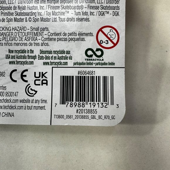 Tech Deck Girl Skateboard Company Common Black Skateboard Fingerboard New - Picture 7 of 11